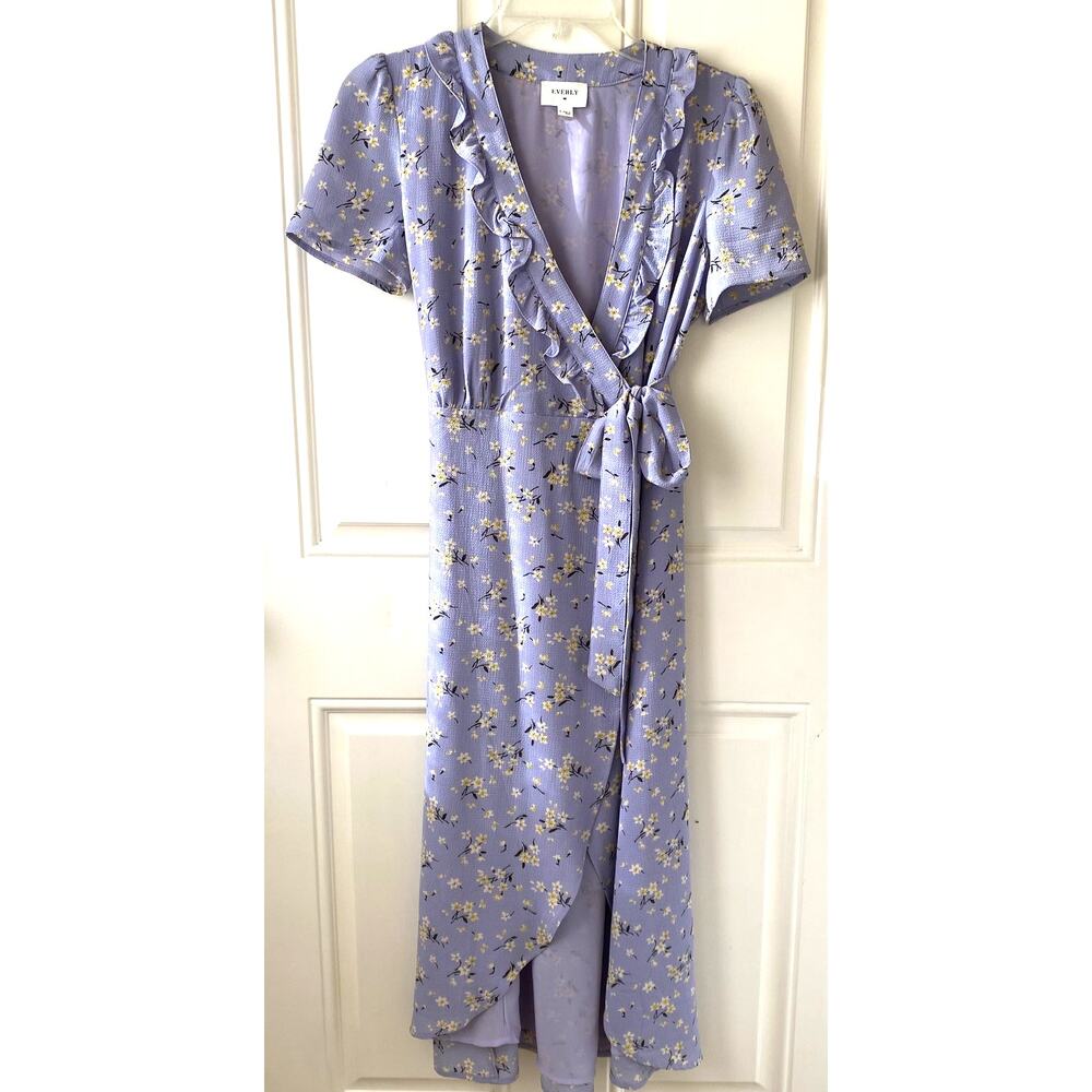 Everly Anthropologie Floral Wrap Dress SM Girly Cottagecore Girlhoodcore